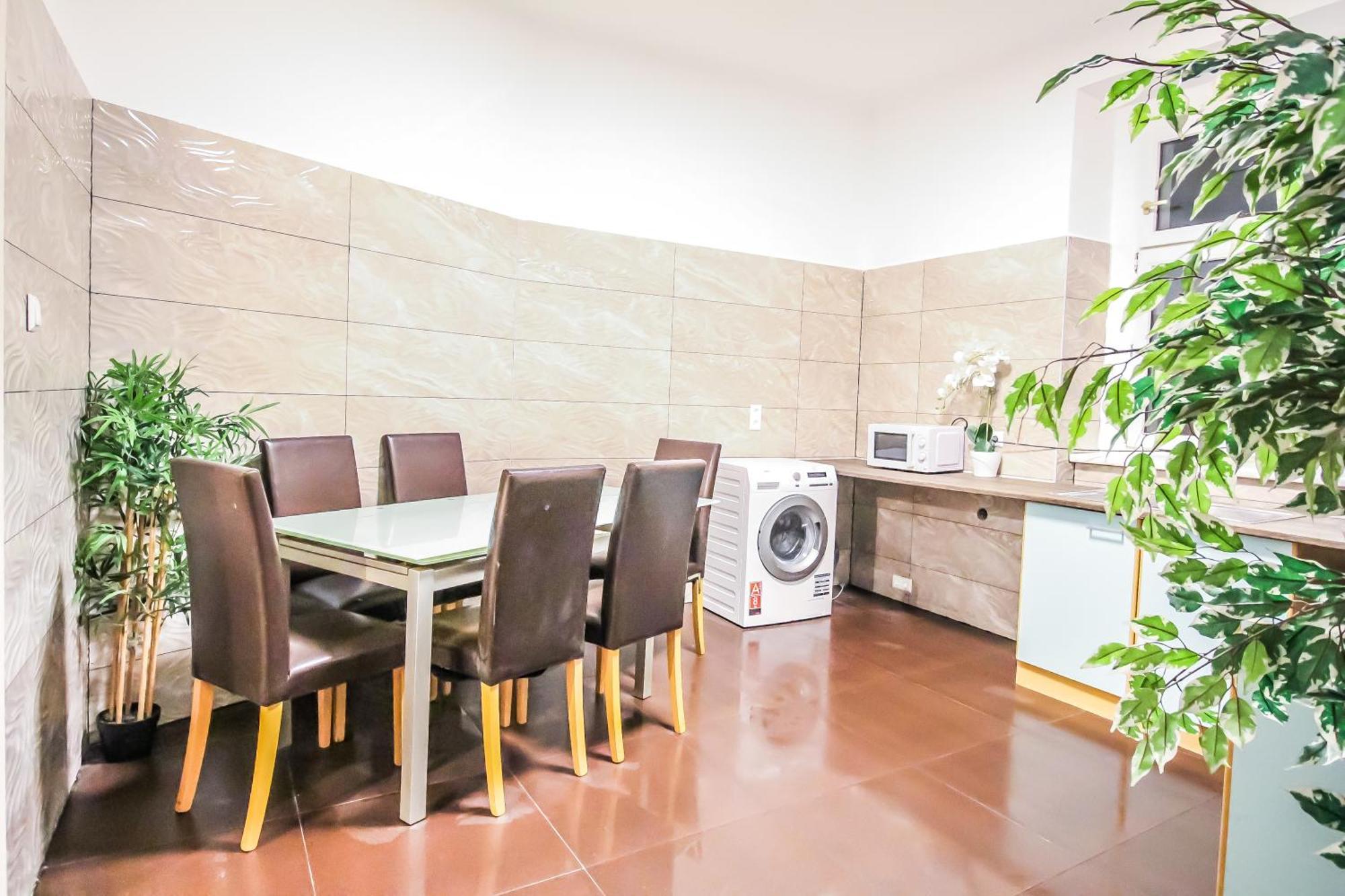 Comfortable Accommodations In The Alterlaa Area Lv6 Wenen Buitenkant foto
